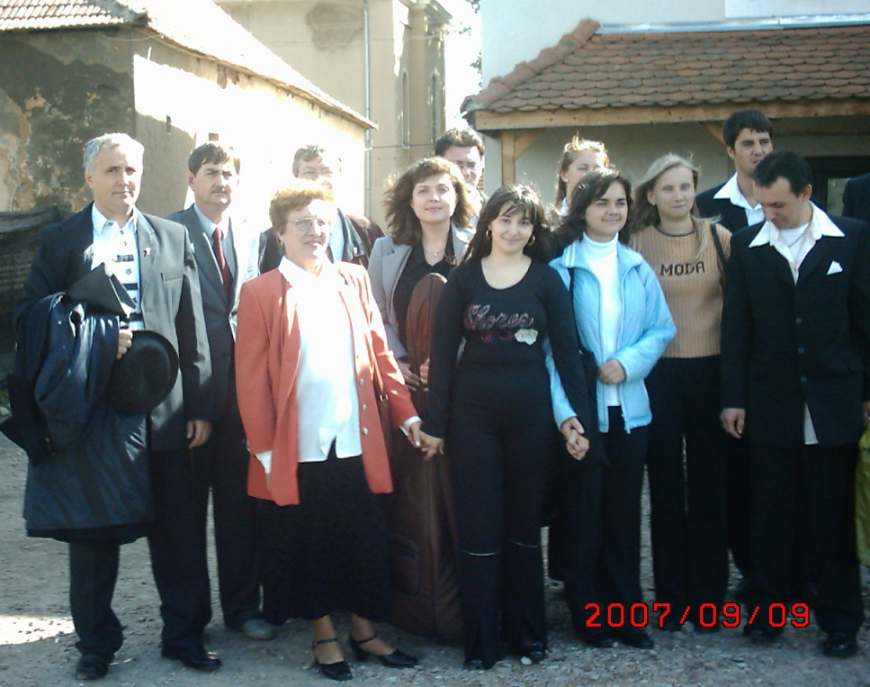 Bélfenyér