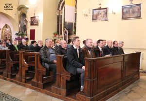 Fogadalmat tett a férfi bokor