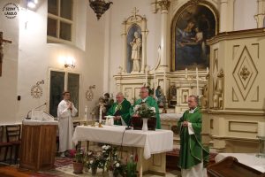 Triduum (1. nap) Triduum (1. nap)